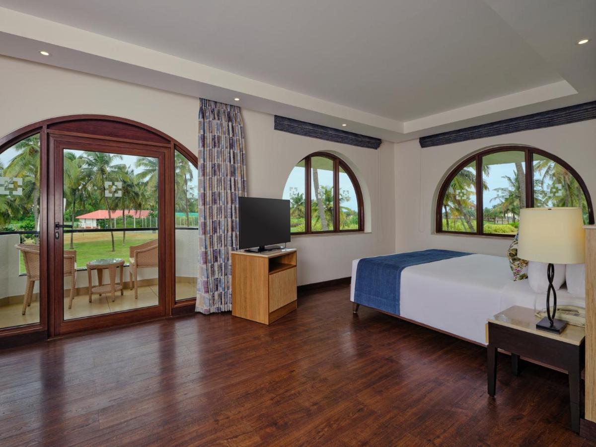 Holiday Inn Resort Goa By Ihg Кавелоссім Екстер'єр фото