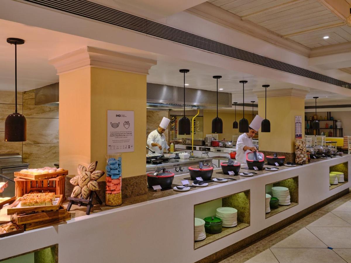 Holiday Inn Resort Goa By Ihg Кавелоссім Екстер'єр фото